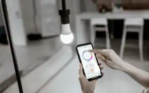 Smart lighting system controlled by a mobile device in a commercial setting